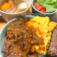 ＊麹入りオムハヤシライスでボリュームごはん♪＊|ultramarineさん