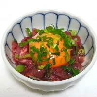 【馬刺専門店でお買い物🎯】熊本県「高級馬の赤身ユッケ」😋