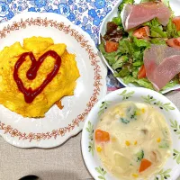 オムライスとシチューとサラダ|おしゃべり献立さん