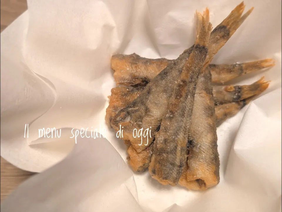 頂いたメヒカリの唐揚げ　お好み焼きの粉で|かずさんさん