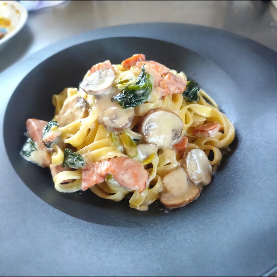 具だらけクリームパスタ|かずさん