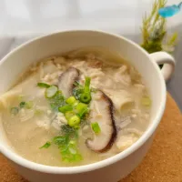 ザクザクえのきのワンタン風スープ|みるくここあさん