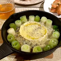 カマンベールチーズのアヒージョ🧀|Saori.Sさん