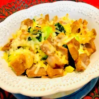 ✩.*˚チャーシューブロッコリーのチーズ焼き| ゆきえもんさん