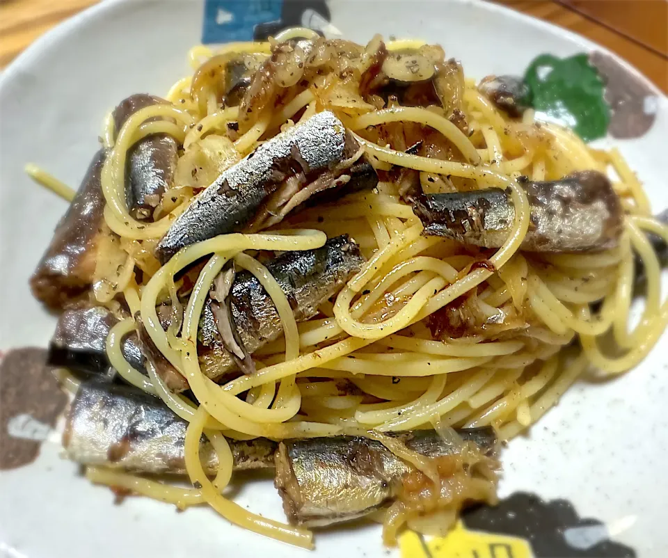 オイルサーディンのガリバタ醤油パスタ🐟🍝|buhizouさん