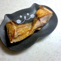 ブリカマ塩焼き|こっぷさん