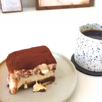 ティラミスとコーヒー|Hamuさん