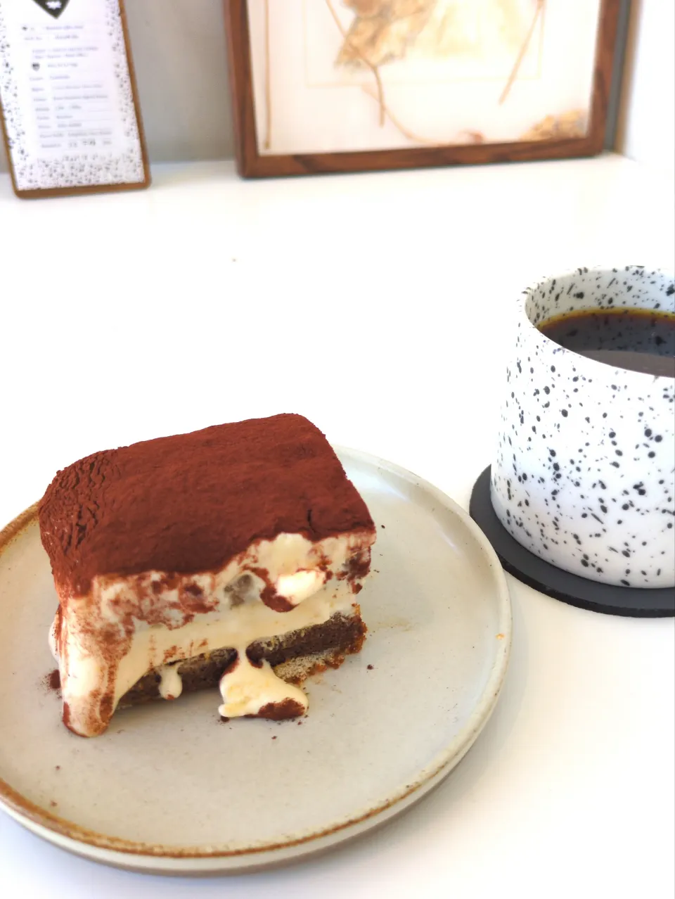 ティラミスとコーヒー|Hamuさん