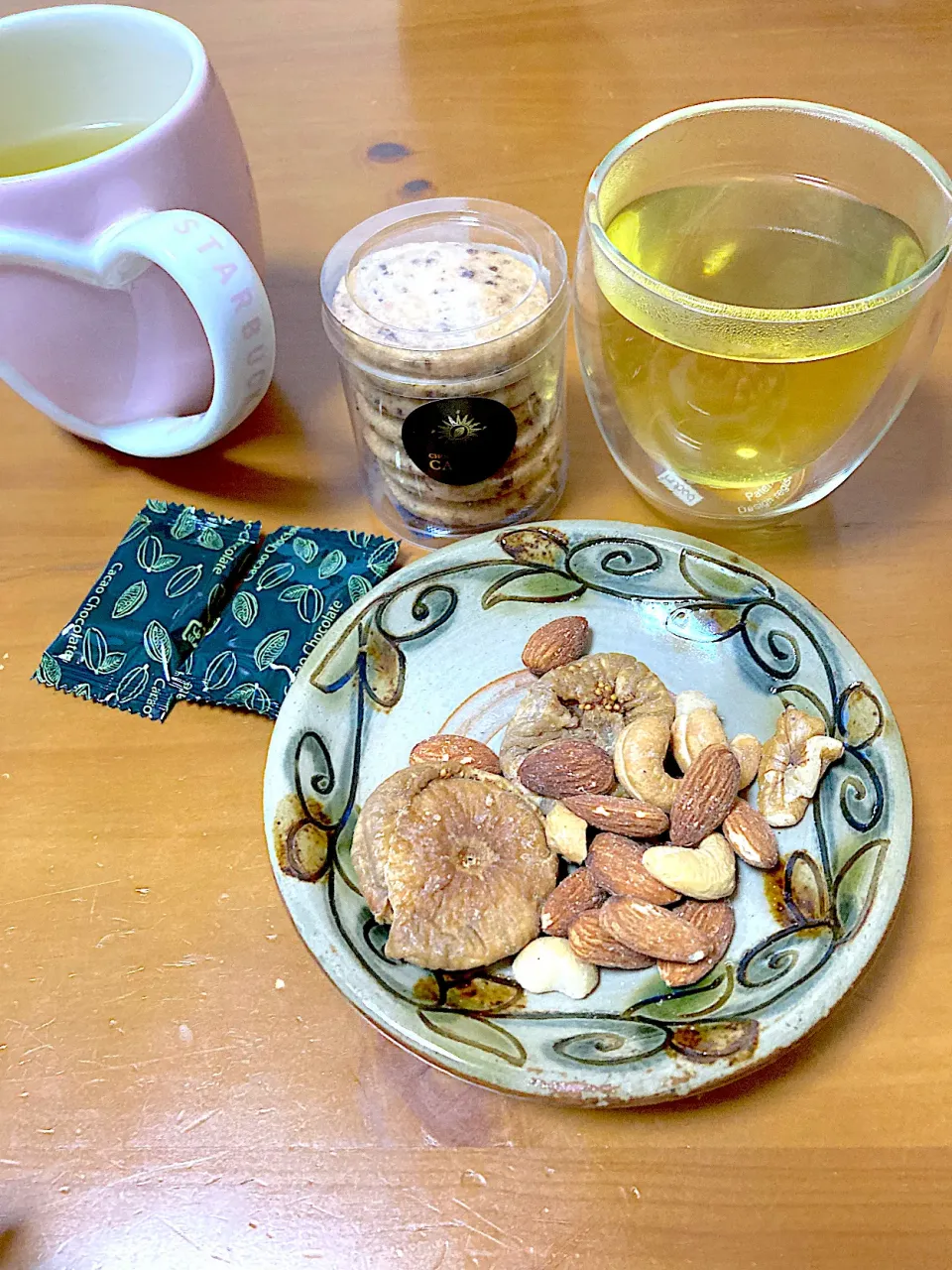 おやつ〜レモン桑の葉茶🍋|さくたえさん