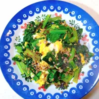 小松菜とひき肉と玉子のにんにく炒め🎵|takaponさん