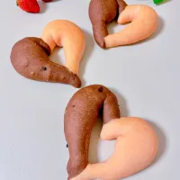 いちごとココアのハートパン