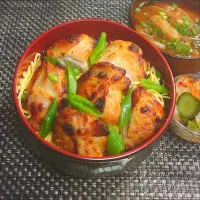 最強の結果を取りに行く♪鶏肉の西京焼き丼でムスコの置きランチ|からあげビールさん