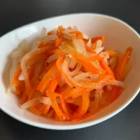 ＊にんじんと大根の中華和え|nullさん