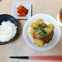 じゃがそぼろ🥔🥕|S h i z🦋さん