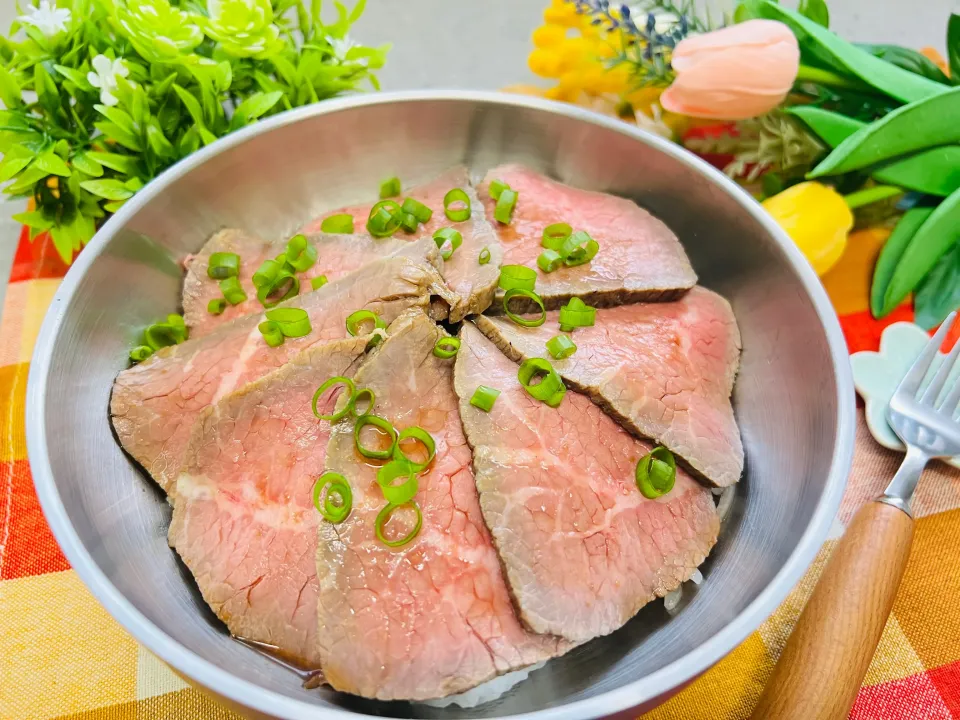 「ローストビーフ丼」|バシュランさん