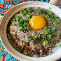 窩蛋牛肉煲仔飯（たまごのせ牛ミンチの釜飯）🇭🇰