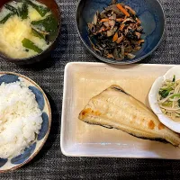 ひじきの煮物に焼き魚|kanonnさん