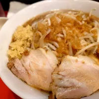 【TRY ラーメン大賞 2018年 
汁なし部門1位】 
【食べログ TOP 5000】
用心棒 神保町店 
ラーメン (980円、麺300g) 
― 麺半分150g
＋豚追加1 (180円)
＋スキヤキ (生卵/魚粉/葱、130円)
＋ニンニクマシ (無料) 
＋ショウガマシマシ (無料) 
＋ヅケアブラ少し (無料)
―野菜少なめ
@神保町3分 
(JR水道橋駅から徒歩7分) 
26052
〈醤27塩11噌󠄀4タ2出3F2冷0チ1混1つ0担1〉
| 大脇さん
