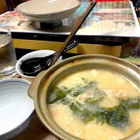 鶏肉とわかめの味噌ぞうすい