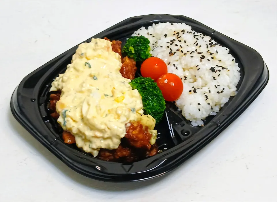 【手作りタルタルソースでまみれよう！🎯】敢えて！チキン南蛮弁当😋|Falco*さん