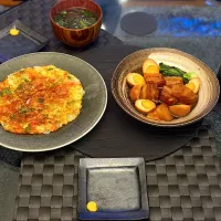 今夜も娘と晩酌タイム🏮🥃🍻✨
STAUBでコトコト煮込んでてお箸で掴めないほど
ホロホロ柔らかく出来た豚の角煮✨
あと一品は娘が作ったハッシュド白菜🥬🥓🧀
どちらも美味しくてハイボールがススミました😋|yokoさん