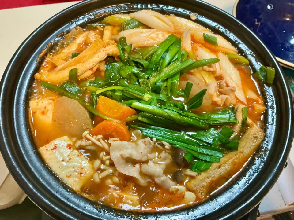 キムチ鍋　締めはサリ麺で|Takeshi  Nagakiさん