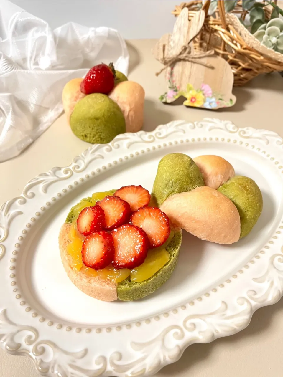 いちごと抹茶のパン|mai＊さん