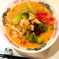 ゆかりさんの料理 ゼンブヌードルdeワンパン麻辣麺🌱|ゆかりさん