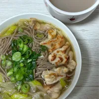 お昼ご飯🍚| 朔さん