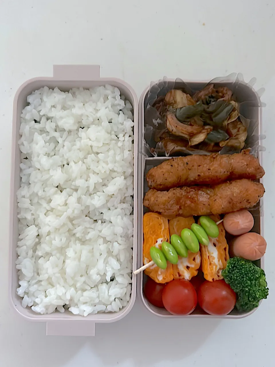 回鍋肉
チキン
チーズウインナー
卵焼き
ブロッコリー
ミニトマト
枝豆
のり弁|ayumomさん