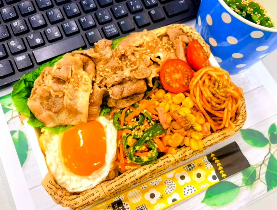 🍱🐷豚こま肉のしょうが焼き弁当🐷🍱|TakeBooさん