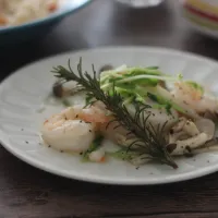 ホタテと海老としめじのソテーローズマリー風味
