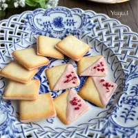 ラズベリーチョコのラングドシャ|ゆーこどんさん