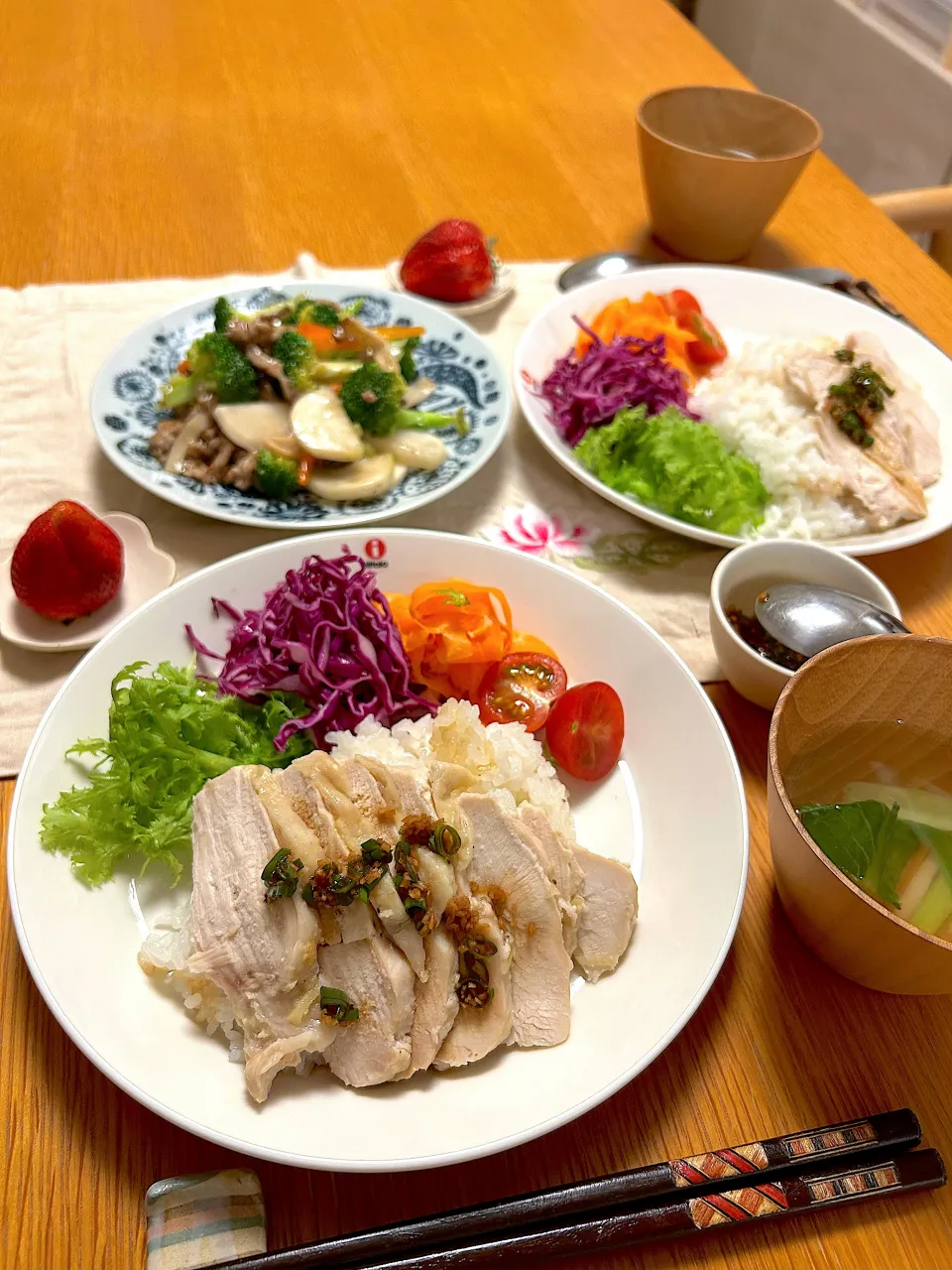 塩糀海南鶏飯と五香炒めの晩ごはん|むぎこさん