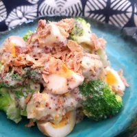 ブロッコリーと卵のサラダ( ꇐᴗꇐ )ハニマスマヨ🐝|まぁさん