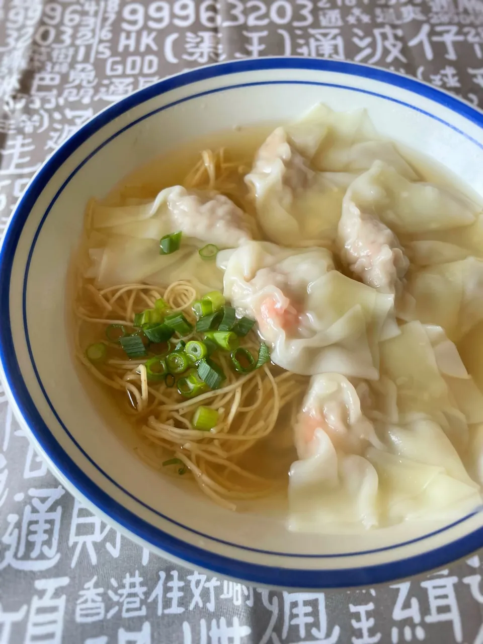 雲呑麺🇭🇰|アッチさん