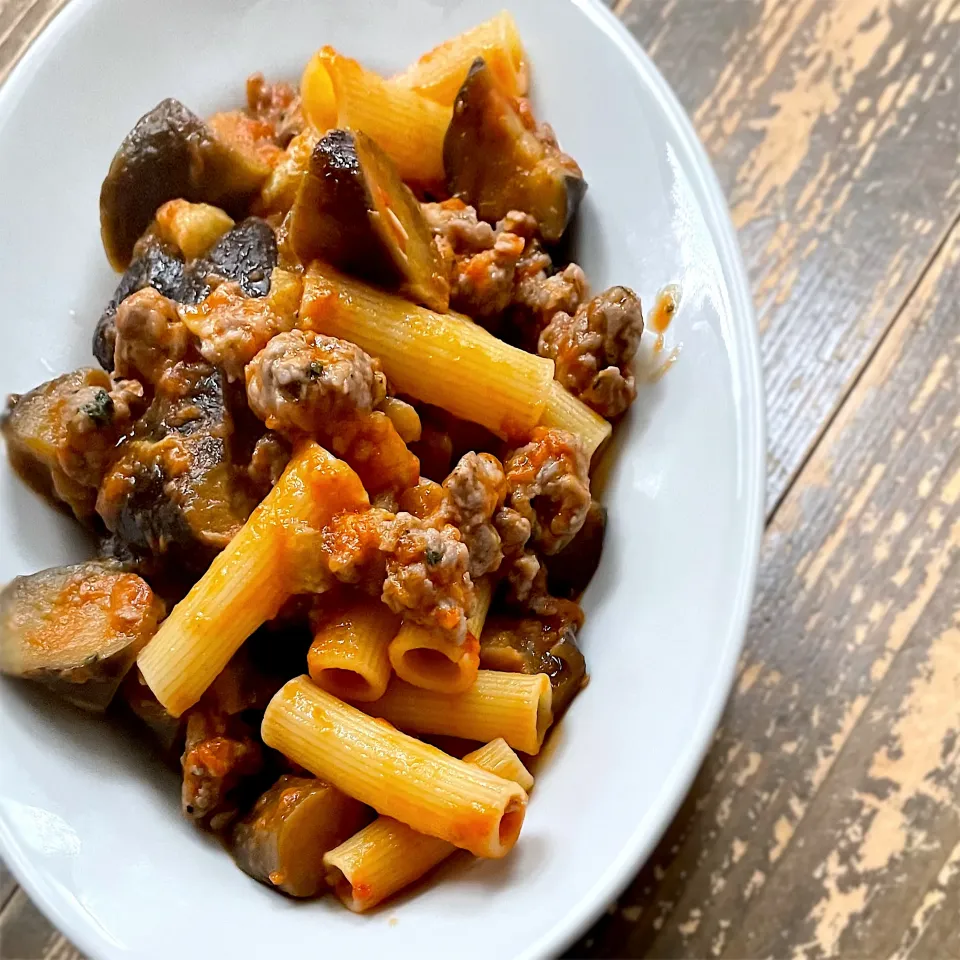 自家製サルシッチャと茄子のトマトソース　#25ミッレリーゲ|koji toyodaさん