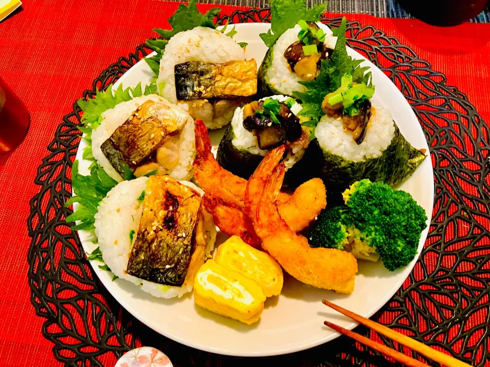 ✩.*˚鯖おにぎり＆味噌ナスおにぎり|ゆきえもんさん