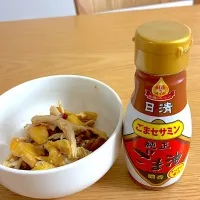 日清ごまセサミン純正ごま油濃香を使った、蒸し鶏となめこと油揚げのぬた。| くろーぶやんさん