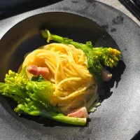 キャンプで菜の花のペペロンチーノ