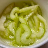 セロリのマリネ|よねさんさん