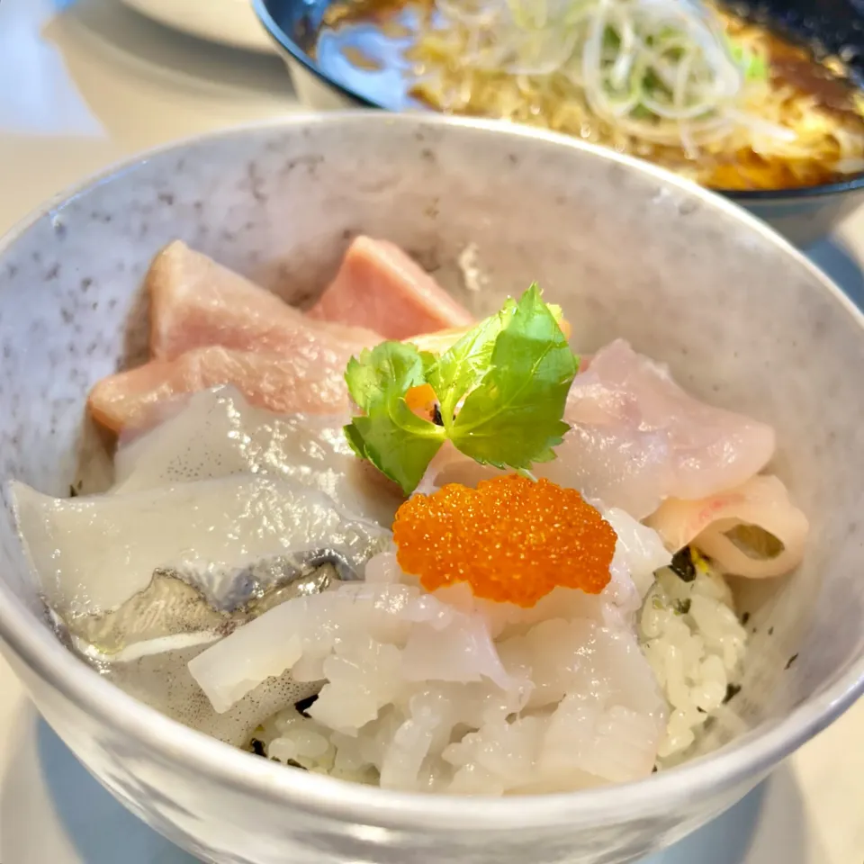 海鮮丼|ぎんさん