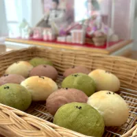 ＊三色団子パン
いちご（レーズン）
プレーン（ホワイトチョコ）
抹茶（つぶあん）|さっちんさん