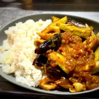 今夜は、茄子の肉みそ炒め飯を頂きました😋👍🎵| ギムレットさん