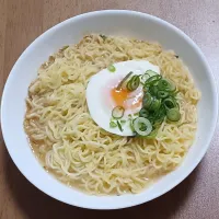 出前一丁に卵とネギのせて|ナナさん