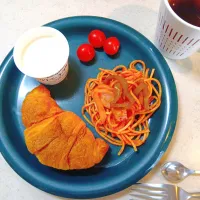 朝ごぱん🥐☕|takaponさん