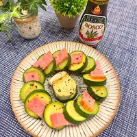 蒸しズッキーニとベーコン|りおさん