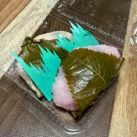 雛祭り　桜餅を職場の同僚からいただきました🌸|renharuruさん