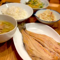 ほっけの開き、大根サラダ、野菜とたまごの炒めもの、味噌汁|mihさん