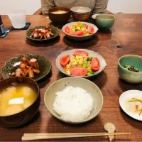 タコさんウィンナー、豚バラとブロッコリーのサラダ|タロッカ主夫見習いさん